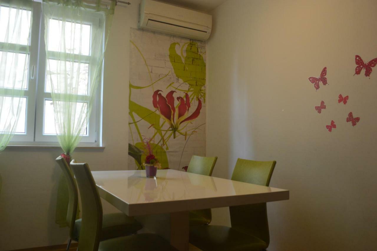Apartment Aria, Koper Center Luaran gambar